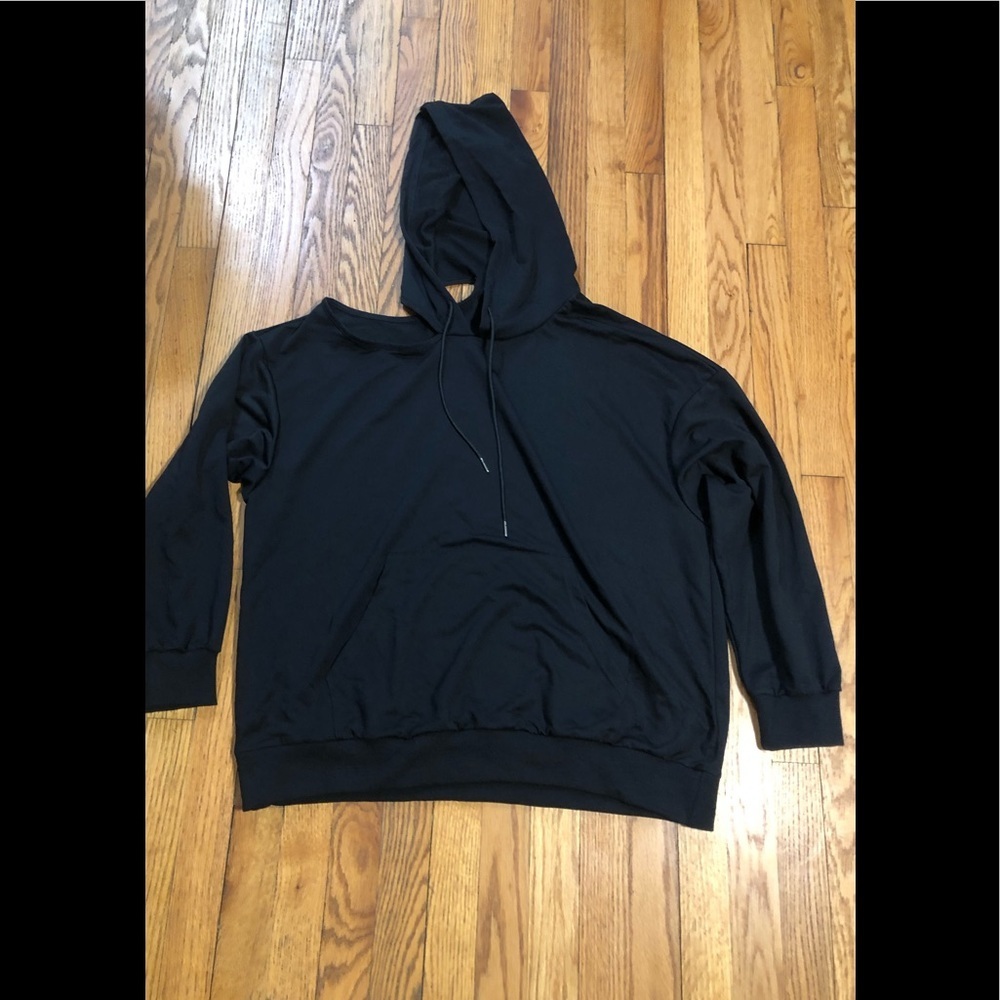 SHEIN NWOT Sweatshirt
